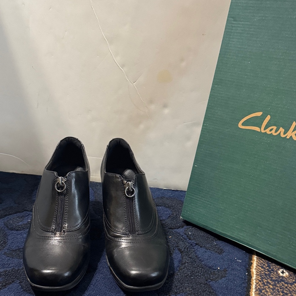Clarks Black Leather Zipper Shoes